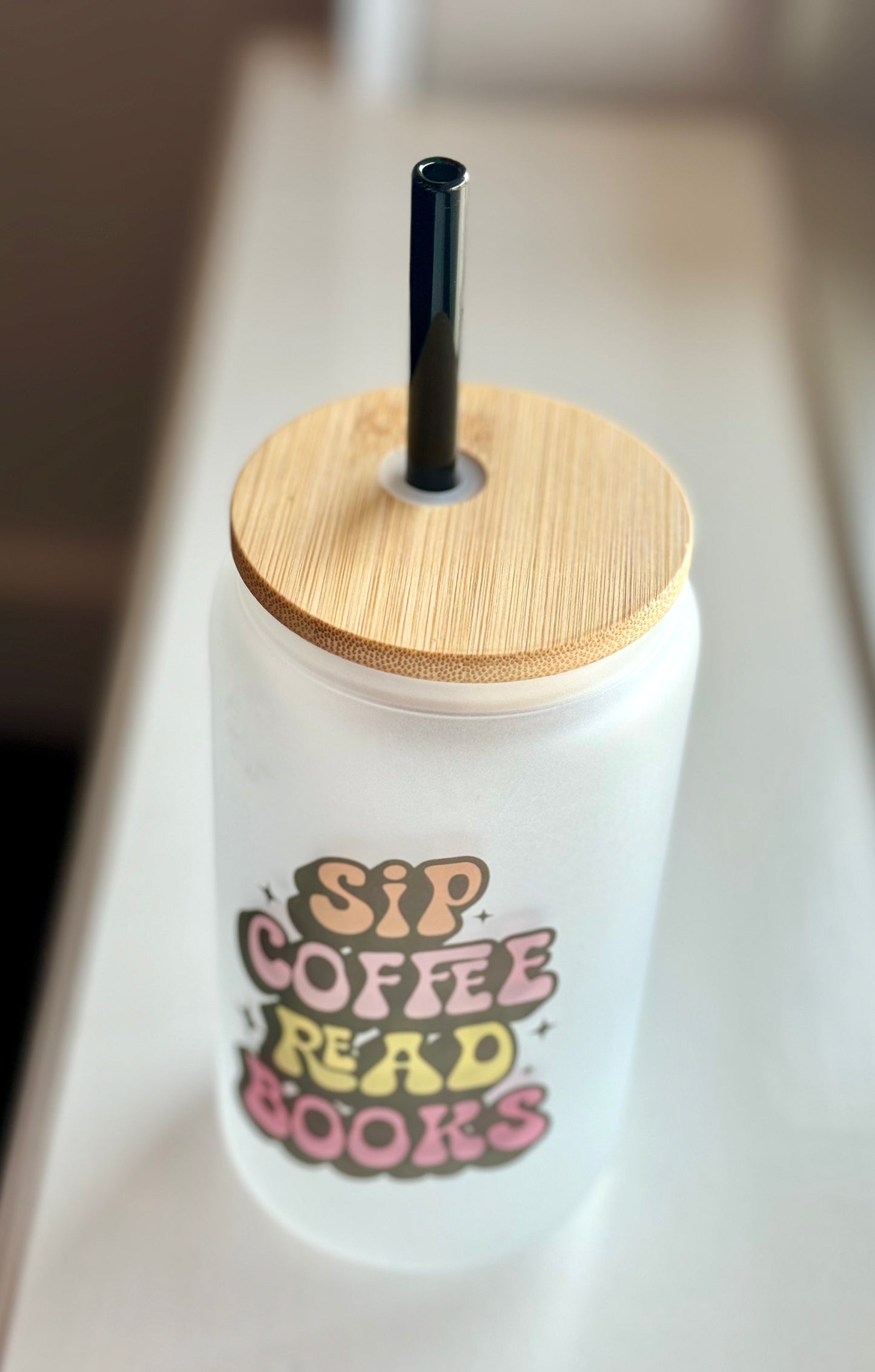 Retro Books & Coffee Frosted Glass Can